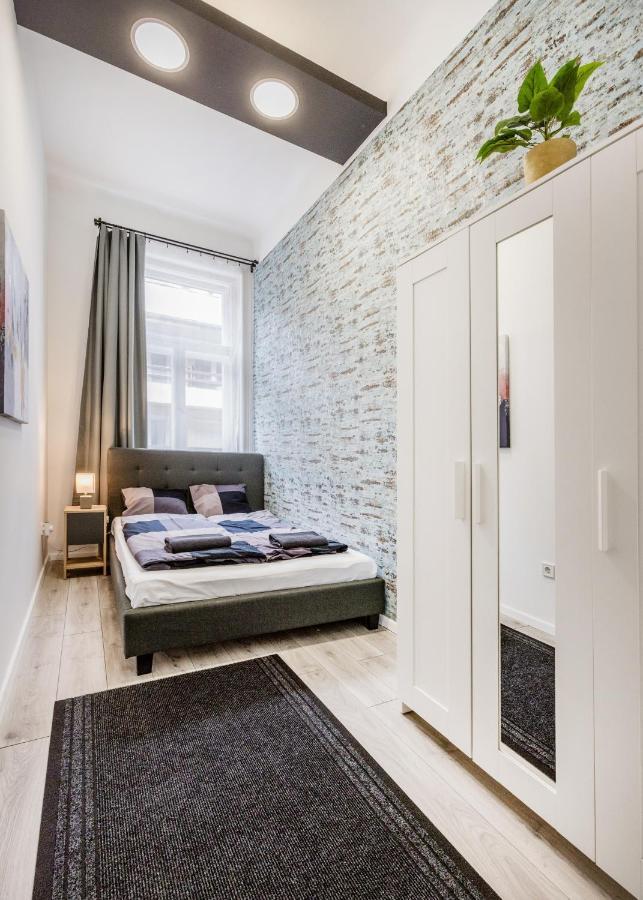 O Street 3 Bedroom Stylish Apartment Budapest Exterior photo