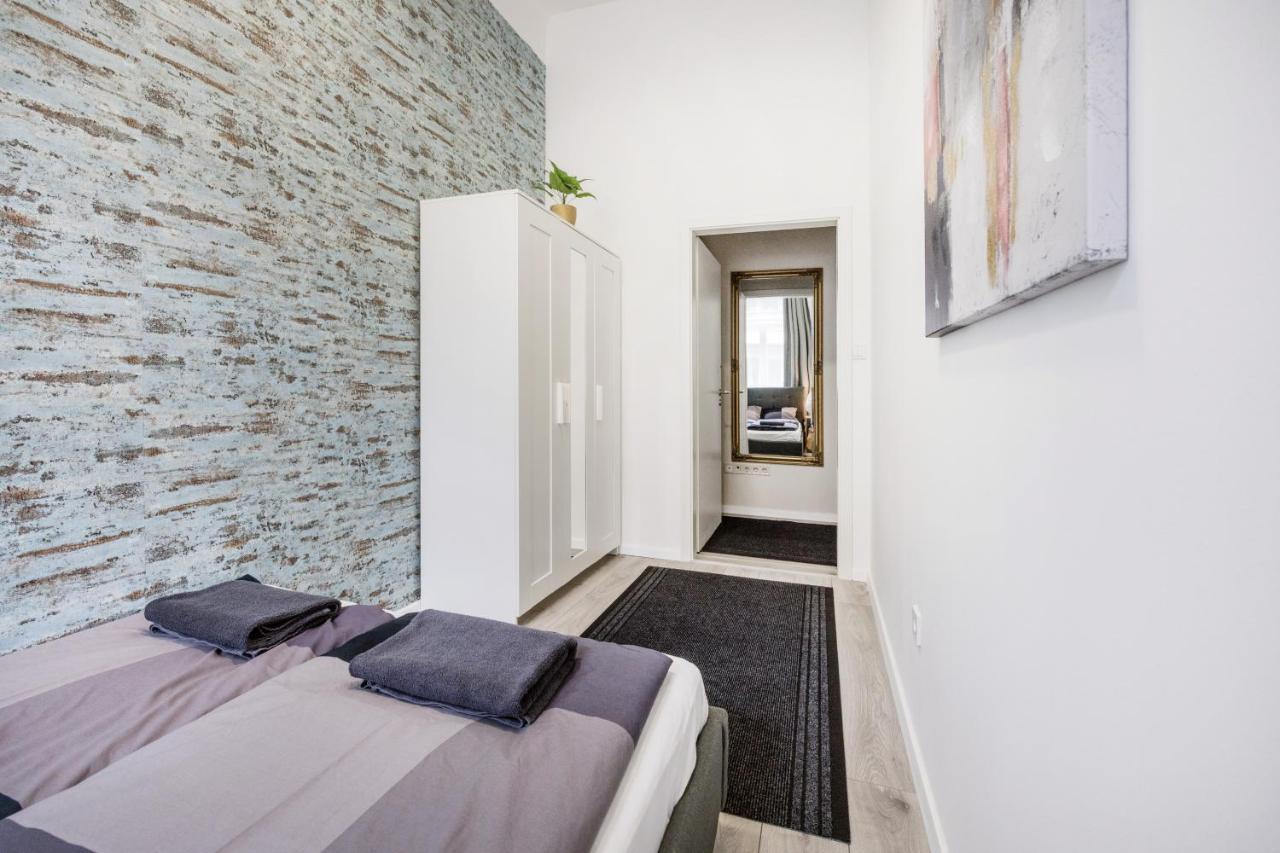 O Street 3 Bedroom Stylish Apartment Budapest Exterior photo